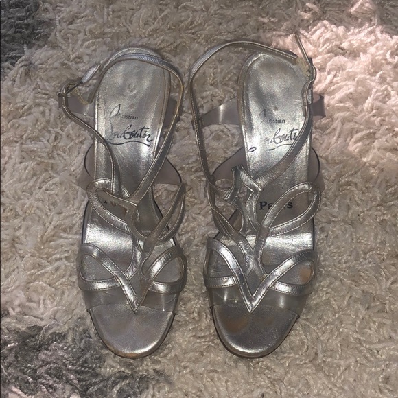 CHRISTIAN LOUBOUTIN Silver Heels - Picture 2 of 13